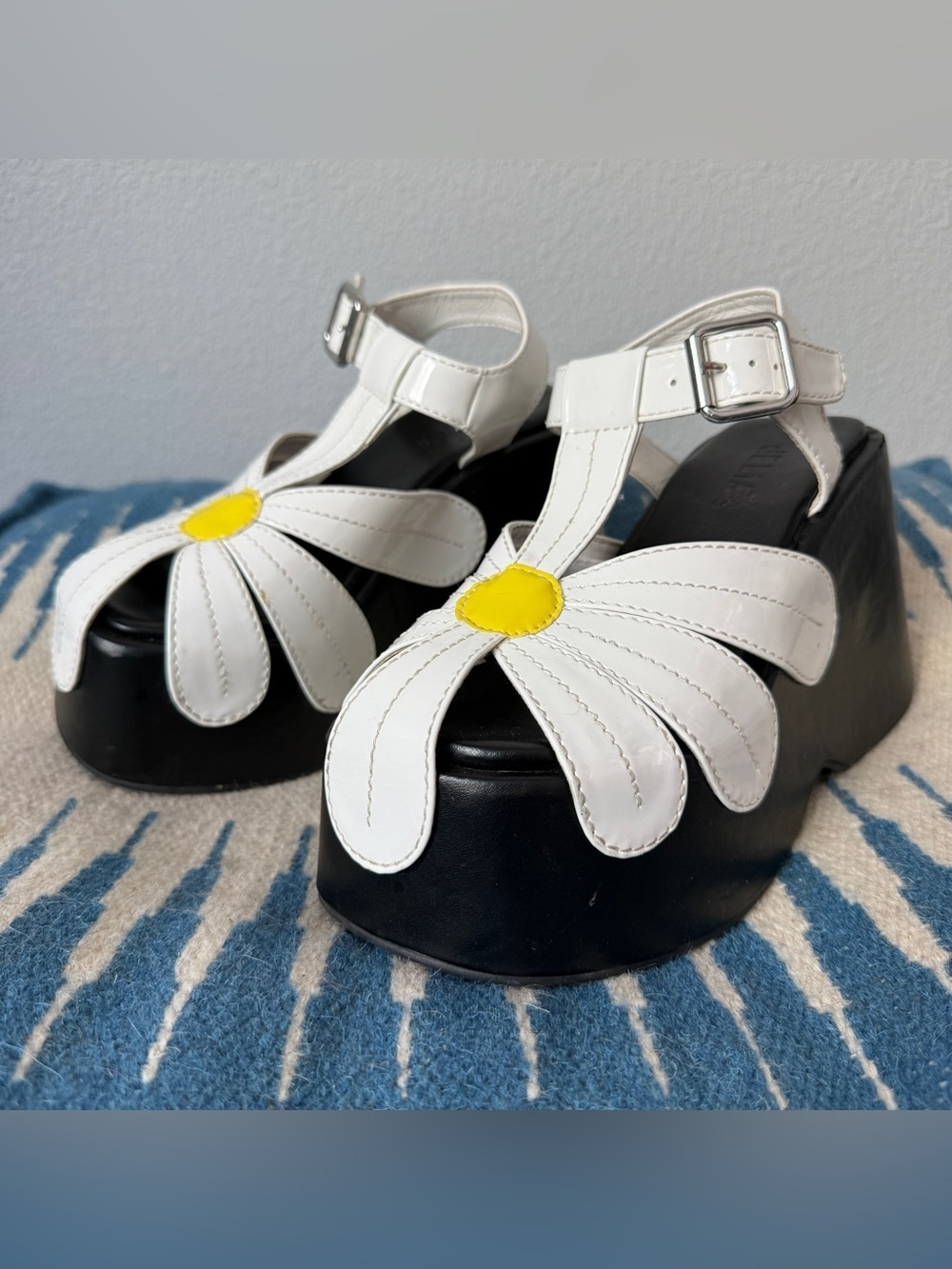 dELiA*s by Dolls Kill Forever Frolicking Platform Sandals Size 5 - Picture 4 of 11